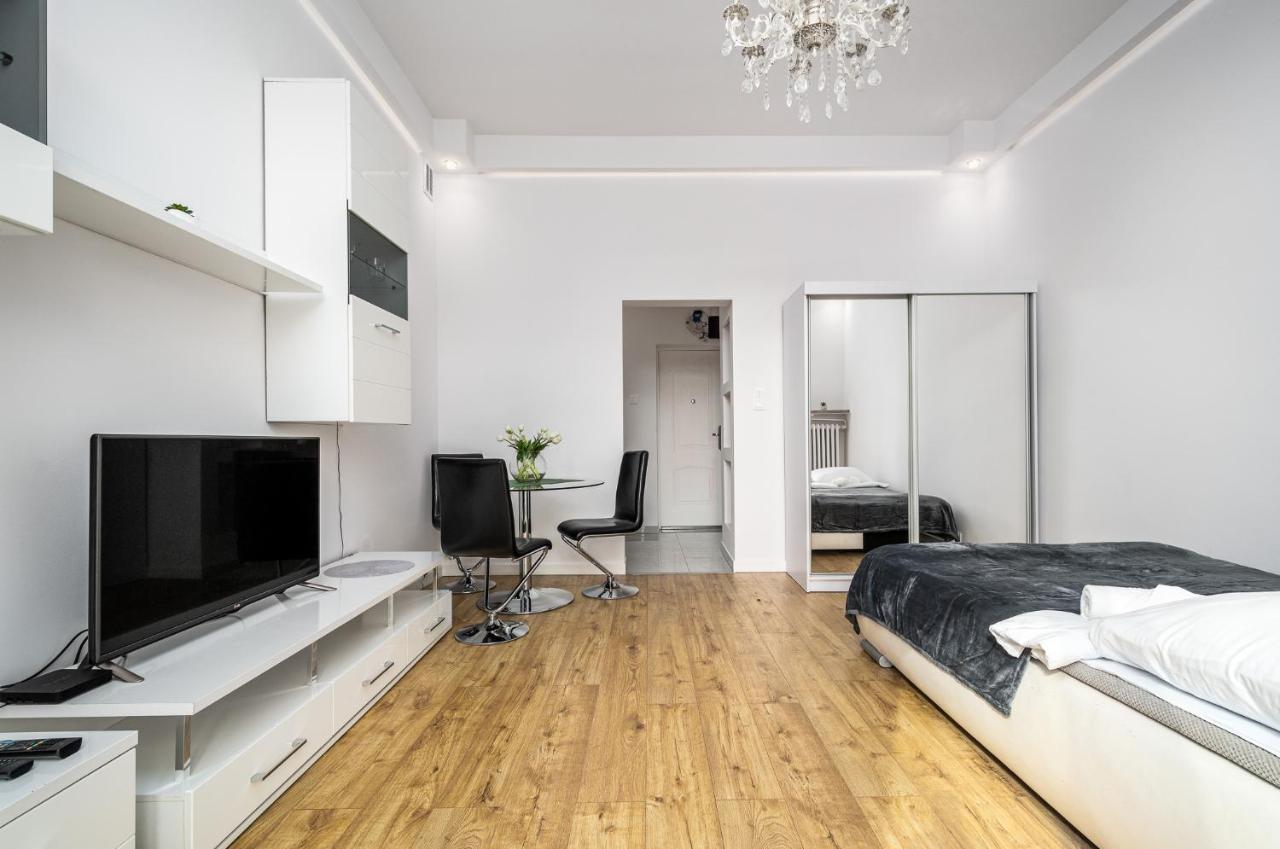 דירות ורשה Apart D&K Apartament Z Widokiem Na Palac Kultury I Nauki מראה חיצוני תמונה